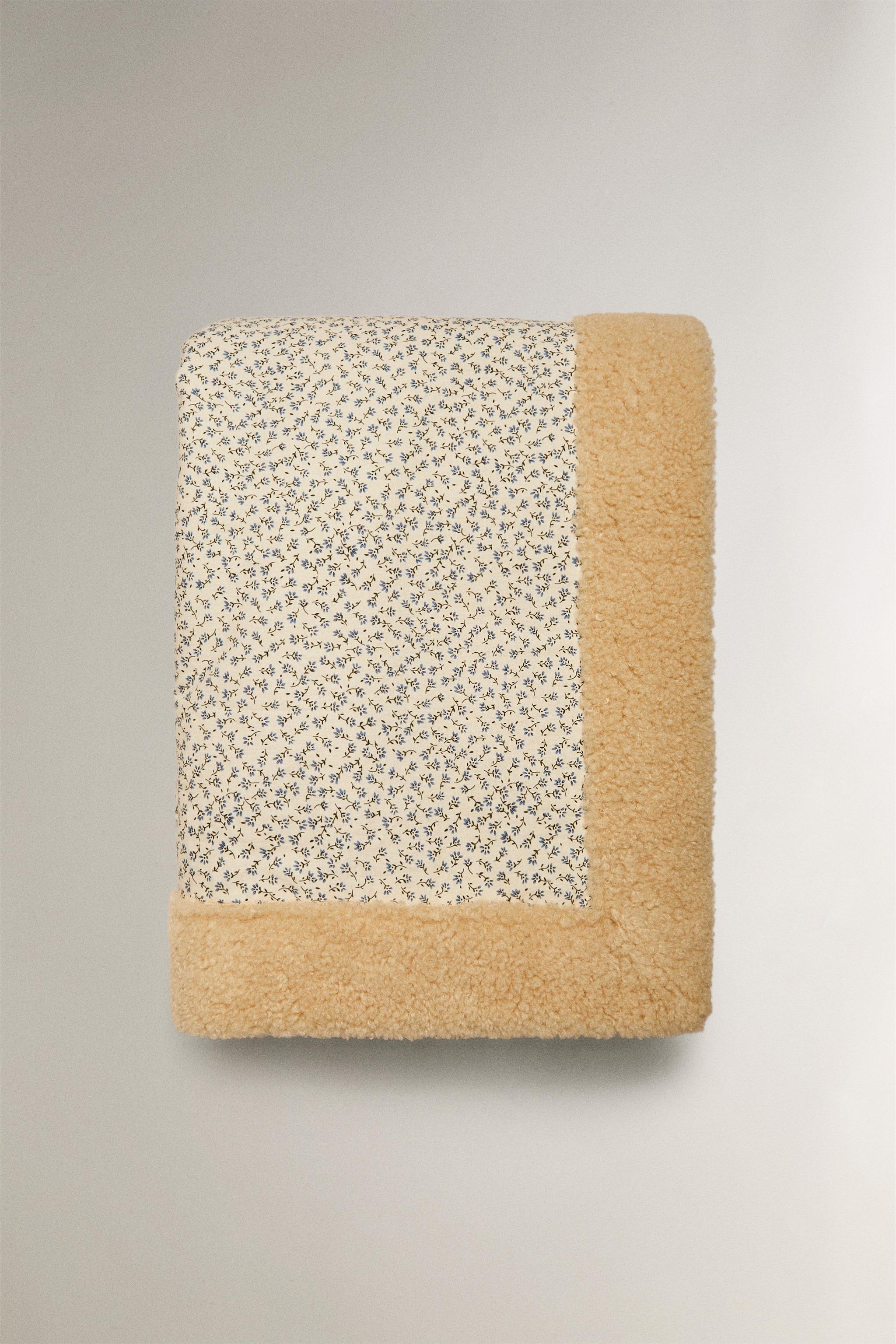COUVERTURE FLEURS ANIMAUX DE COMPAGNIE